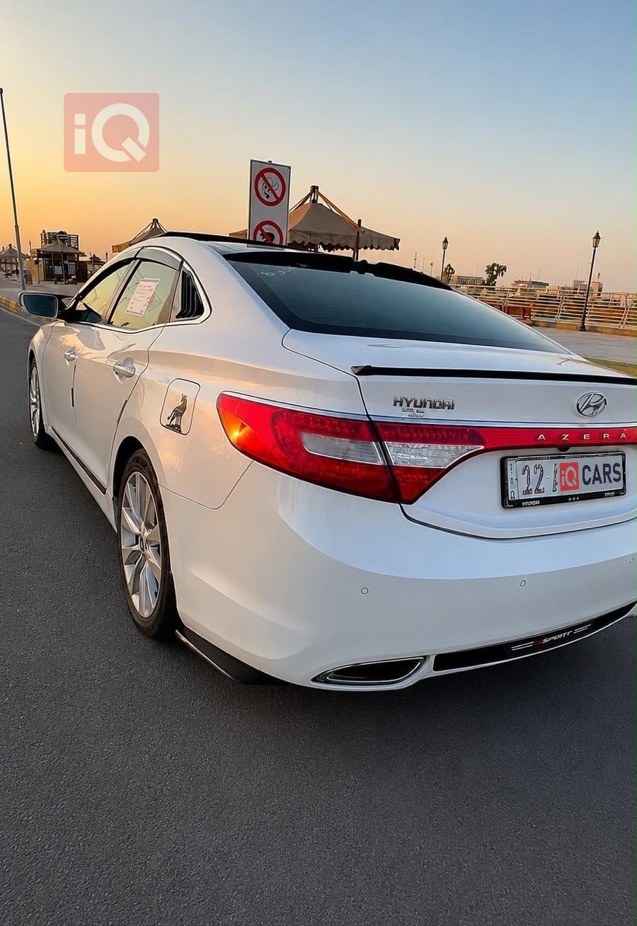هيونداي أزيرا
